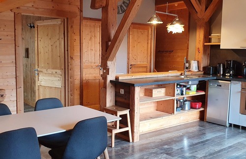 Araches-la-Frasse Maison | Duplex rénové 2 chambres