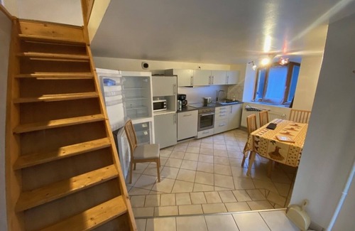 Duingt Appartement | Duplex à 120m du lac d'Annecy, au cœur vieux village médiéval de Duingt