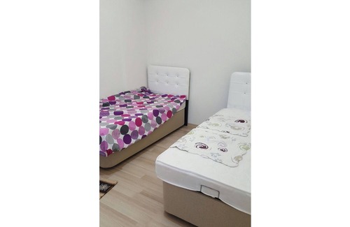 Nilufer Appartement | Duplex, quartier calme, Lands Grean