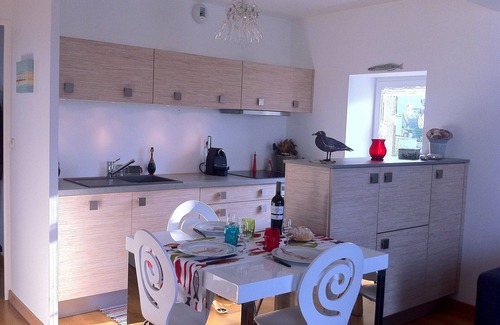 Pleherel-Plage-Vieux-Bourg Appartement | Appartement duplex et grande terrasse avec vue sur mer et cap Fréhel
