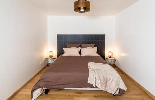 Saint-Marceau Appartement | Duplex de 80m2 dans un village de caractère !