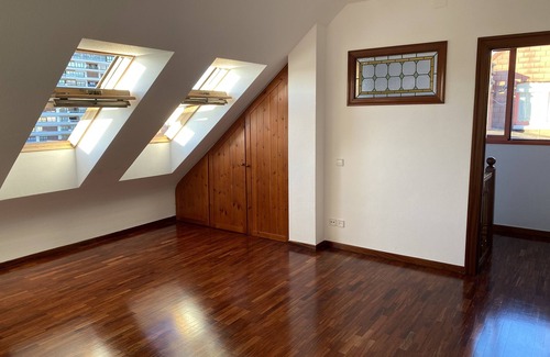 Gijon-Este Appartement | Duplex in the center of Gijon and 5 minutes walking from the beach