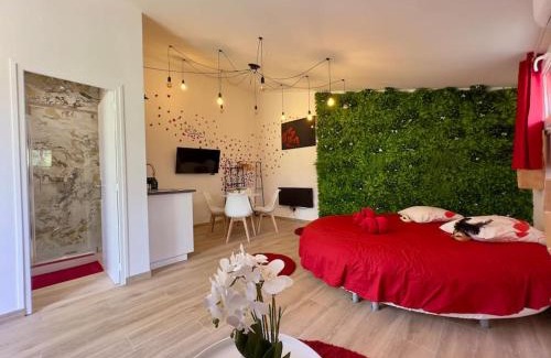 L'Escarene Appartement | Duplex jacuzzi et table massage