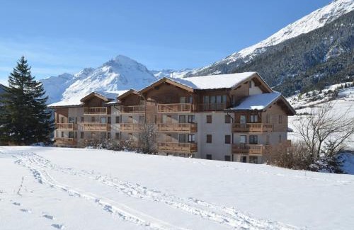 Val Cenis Appartement | Duplex pour 10 pers, au pied des pistes, proche télécabine et commerces, parking inclus - FR-1-508-16