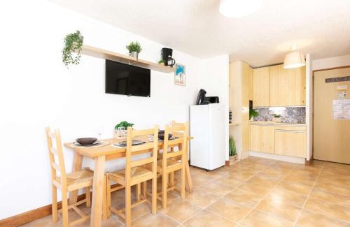 Saint-Lary-Soulan Appartement | Duplex pour 4 pers. avec balcon, proche centre et téléphérique, parking & casier à skis - FR-1-296-128