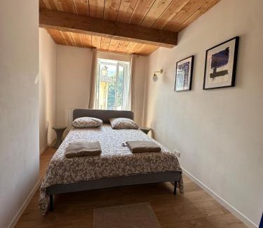 Roquesteron Appartement | Duplex refait à neuf Village au coeur de la nature