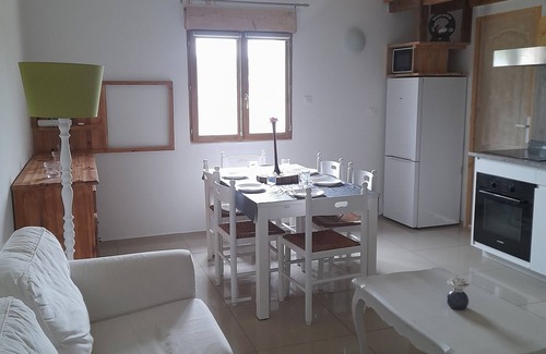 Maisse Appartement | Duplex Rez De Jardin de 41 m² avec 2 chambres, terrasse et parking