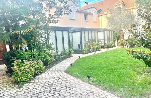 Saint-Remy-les-Chevreuse Appartement | Duplex-Saint-Rémy-lès-Chevreuse