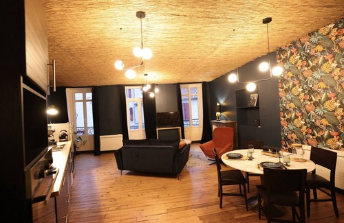 Bagneres-de-Bigorre Appartement | Duplex spa