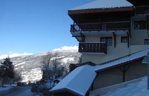 Montchavin Appartement | Duplex spacieux au coeur de station, proche télécabine, balcon, casier à skis - FR-1-181-2531