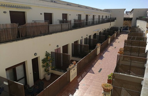 El Roc de Sant Gaieta Maison | Duplex avec piscine communautaire et terrasse