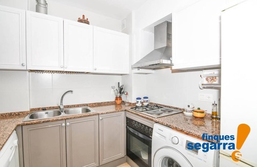 El Roc de Sant Gaieta Appartement | Duplex avec piscine communale à 600m de la plage