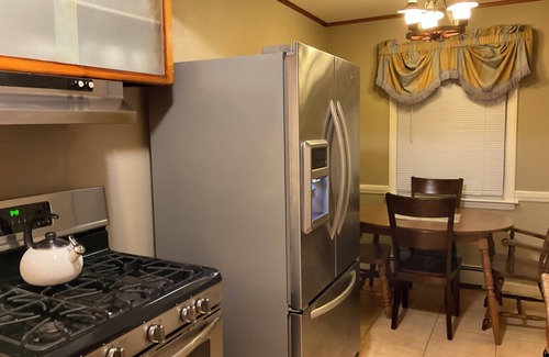 Elmont Maison | Duplex with private Entrance , A block from UBS Arena & Belmont Park,