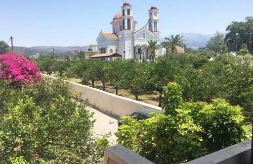 Alikianos Appartement | Dusk Apartments with Stunning Mountain View