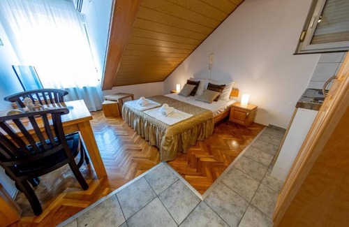 Mostar Appartement | Dvokrevetna soba s bračnim krevetom