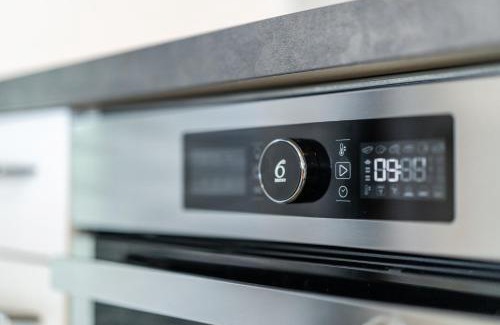 Prague 16 Appartement | Dvouložnicový mezonetový apartmán se dvěma koupelnami v rodinné vile