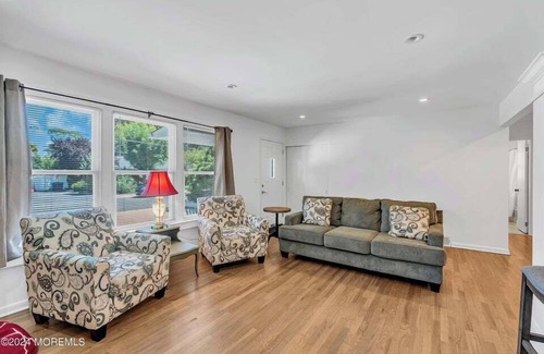 Point Pleasant Maison | DWI2418 | Charming 3BR 2 ba Ranch in Pt Boro! 30 Day Minimum = Great Deal!