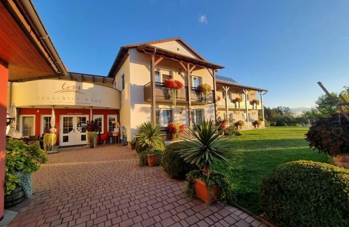 Bad Waltersdorf Maison | DZ Sonnenseite mit Balkon 1 Nacht Halbpension - Hotel-restaurant Teuschler-mogg