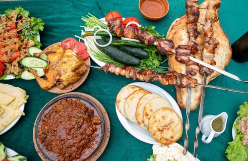 Imereti Lit Et Petit-Déjeuner | Dzeruli