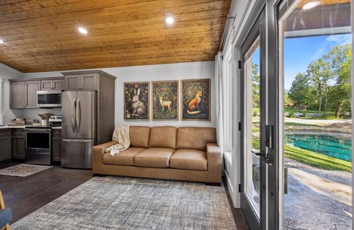 Wildwood Maison | (E) Blue Spruce | 2 Bed, 1 Bath