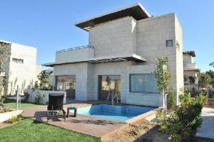 Pervolia Hôtel | E-Hotel Larnaca Resort & Spa