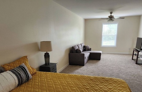 Mount Pleasant Maison | E. Monroe Creek Condo #2