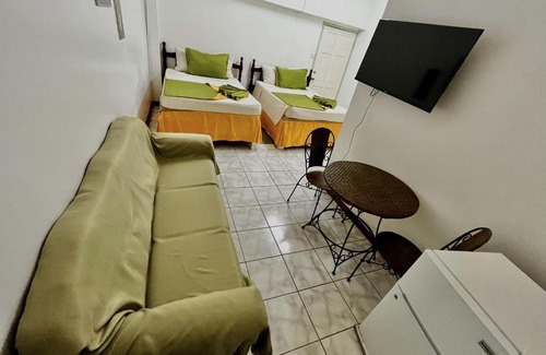 Basseterre Maison | E.W.B. Properties