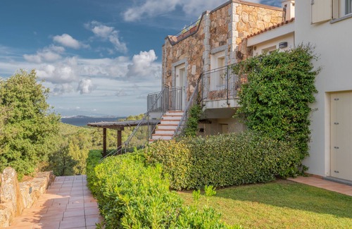 Baja Sardinia Appartement | Ea Bianca Trilo 2Km From The Beach, Baja Sardinia, Italy