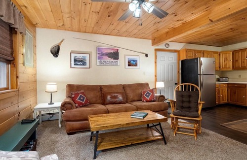 Eagle Bay Maison | Eagle Bay ADK Lake House Vacation