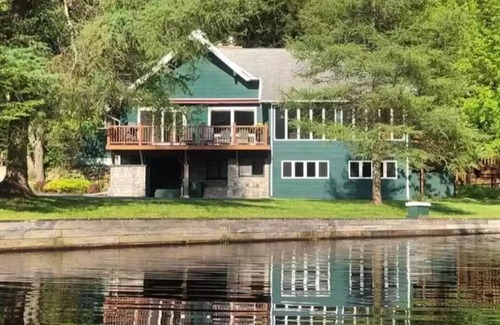 Old Forge Maison | Eagle Creek House waterfront property 4th Lake access.