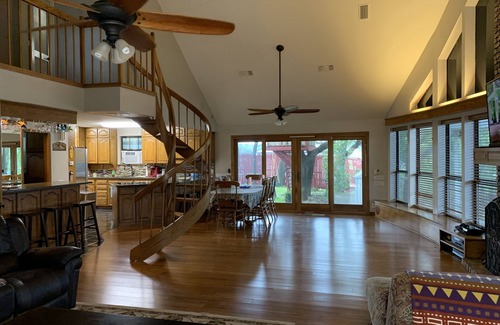 Lake Country Maison | Eagle Mountain Lake Front Home, with Dock! Amazing Location 3 Bed, 2 Bath