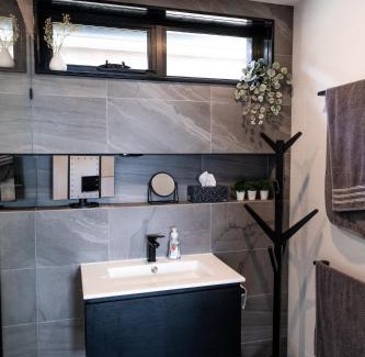 Lake George Appartement | Eagle Peak Tiny Abode - Mystic Ridge Estate