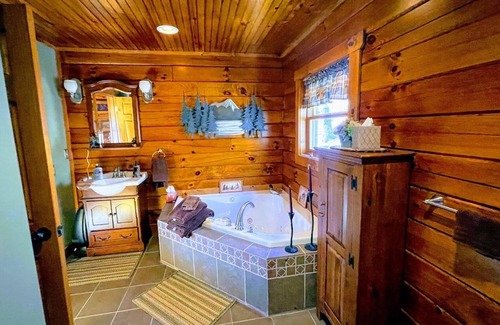 Sybertsville Cabine | Eagle Rock Cabin - 2 Blocks to the Lake ***Must be Eagle Rock property owner***