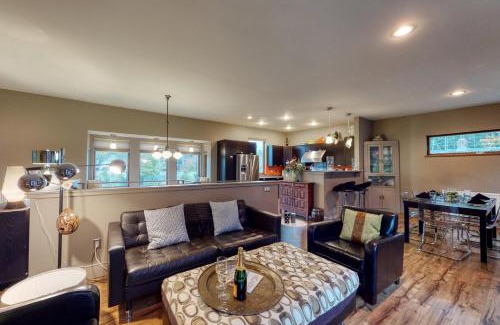 Otter Creek Maison | Eagle's Crag