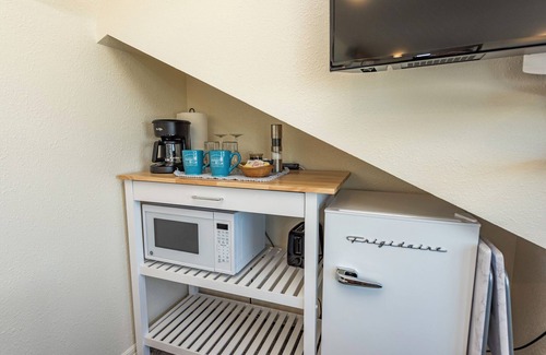 Sequim Lit Et Petit-Déjeuner | Eagle's Nest - 2nd floor, stairs, King Bed.