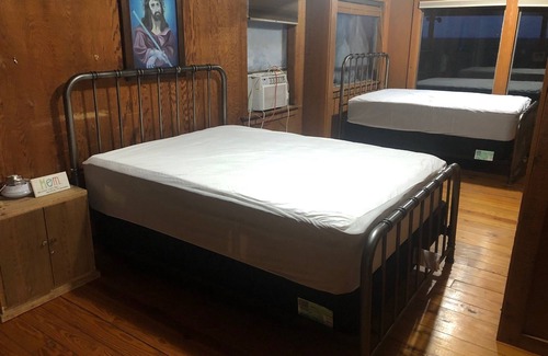 Shreveport Cabine | God's Country Mountain View Lodge