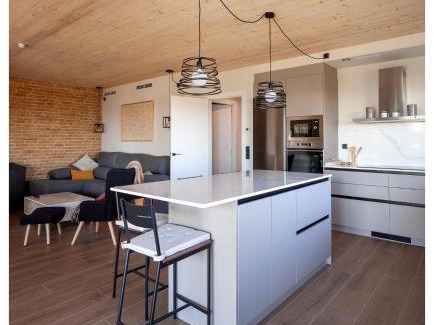 Santpedor Appartement | EAGLE'S NEST