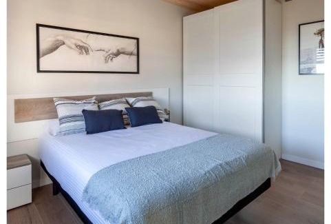 Santpedor Appartement | EAGLE'S NEST