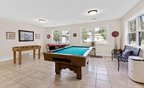 Kendall Maison | Eagle's Nest - Lakefront Oasis with Dock Canoe and Fire Pit