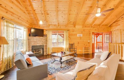 Guild Maison | Eagles Nest Cabin with TN River Views