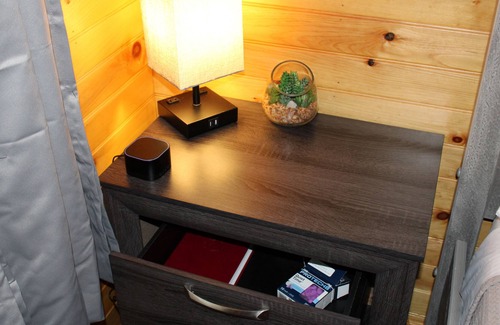 Wynne Cabine | Eagles Nest, Tiny Home at Tiny Acres