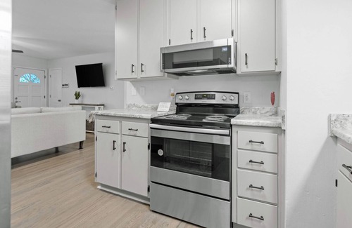 San Luis Maison | Early & Last Min BKG Discount-Deluxe Stay-3mi to FSU, 4.5mi to Capitol-FAMU