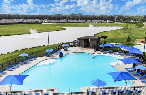 Montgomery County Maison | Earthy 3 Bedroom Oasis with Community Pool, Near Adventure Park
