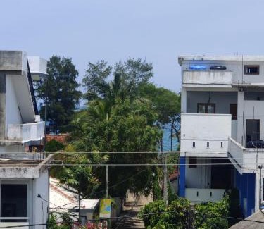 Pottuvil Division 2 Hôtel | East Breeze