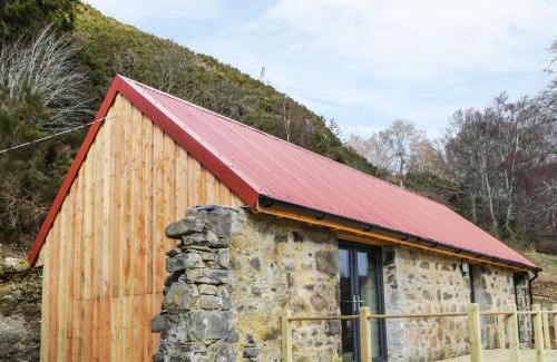 Glen Urquhart Maison | East Craigdhu Cow Byre
