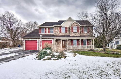 East Earl Maison | East Earl Retreat with Hot Tub Less Than 4 Mi to Town!