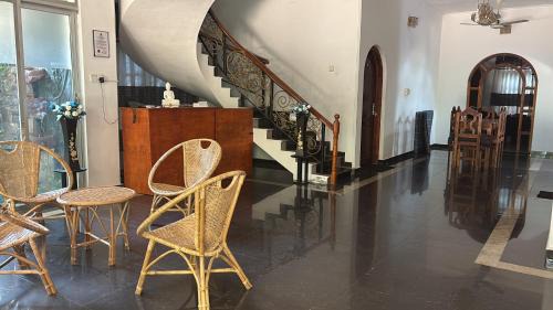 Puliyanthivu Hôtel | East Gate 8-9 Batticaloa