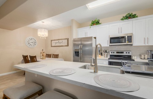 Parkwood Ranch Copropriété | EAST MESA LUXURIOUS, FULLY FURNISHED VACATION OR SHORT TERM RENTAL