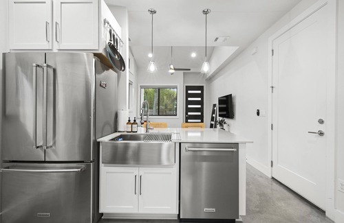 Blackshear-Prospect Hill Maison | East Side Haven - Blocks from Local Food Legends