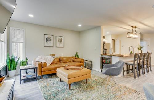 East Stroudsburg Maison | East Stroudsburg Townhouse Less Than 1 Mi to Ski Area!